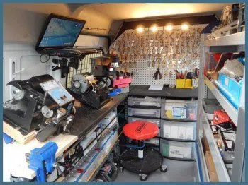 Safe Key Shop Pickerington, OH 614-504-3589 - 2-mobile-locksmith